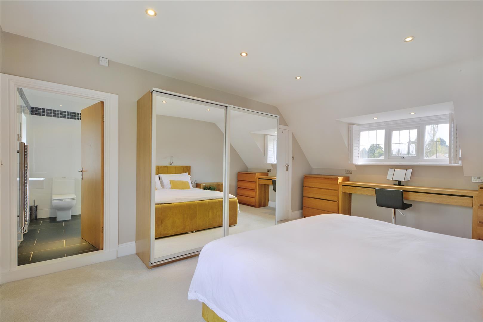 Derby Road, Bramcote, Nottingham Robert Ellis Estate Agents